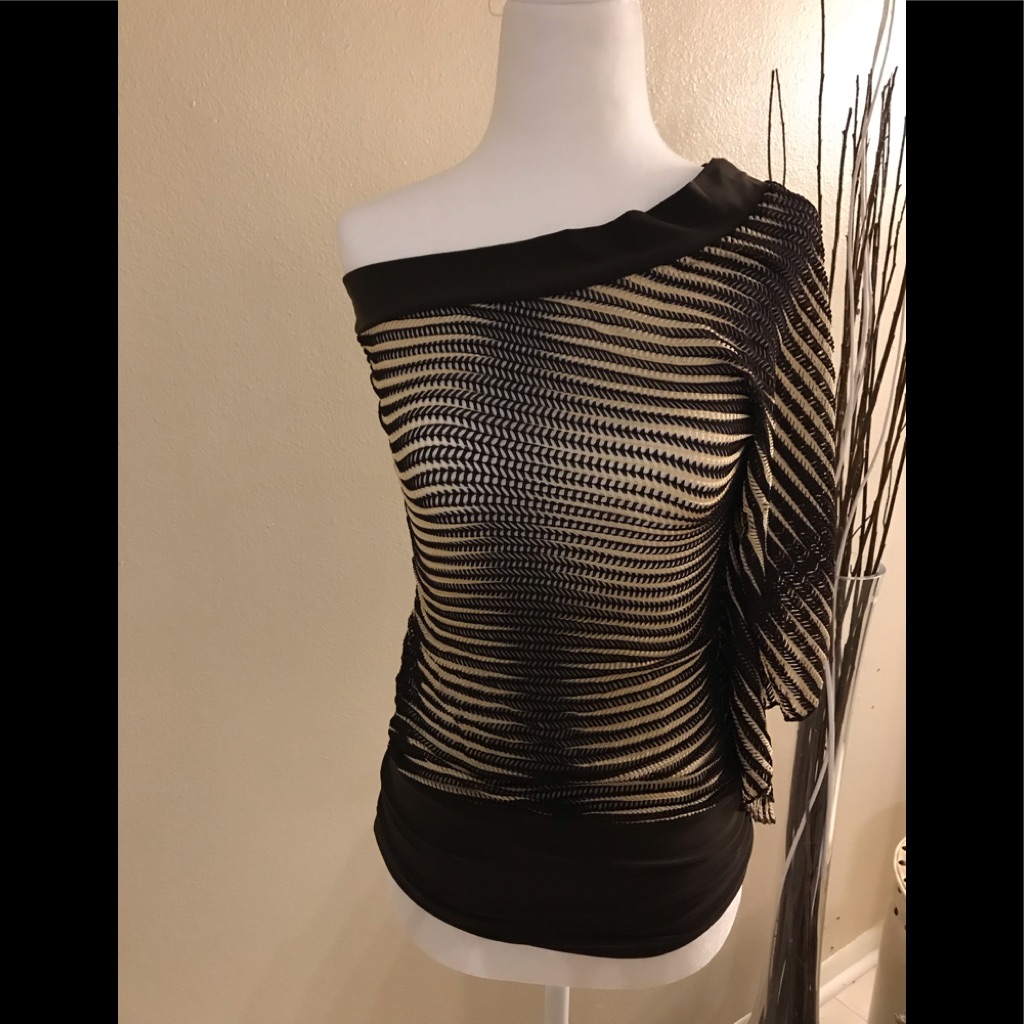 One Shoulder Top